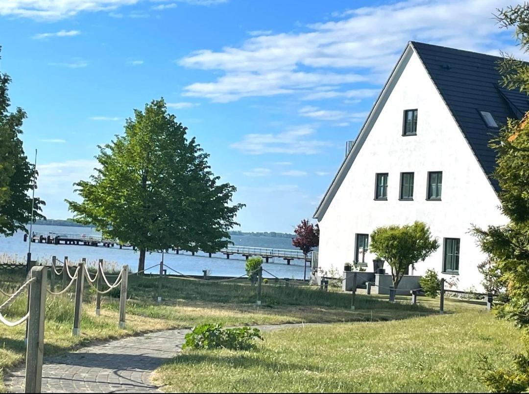App 8O Grosser Tag Am Meer Mit Wasserblick Dranske Exterior photo